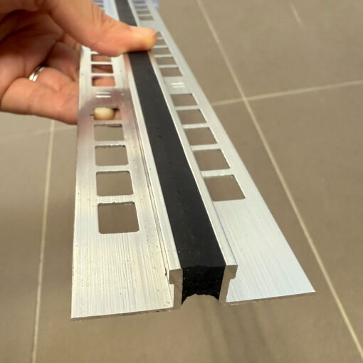 Alternative view of Kc Aluminium Expansion Joint 10mm Black Neoprene x 3m (10/11/12mm)