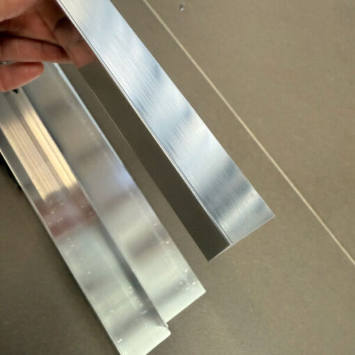 Kc Geometric Aluminium Angle 1.4/1.5mm x 3m Bright Silver